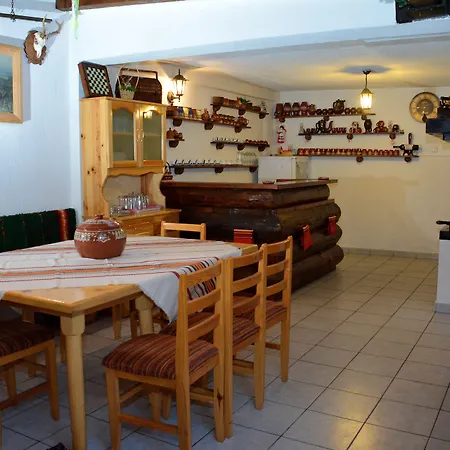 Trenchova Maison d'hôtes 3*