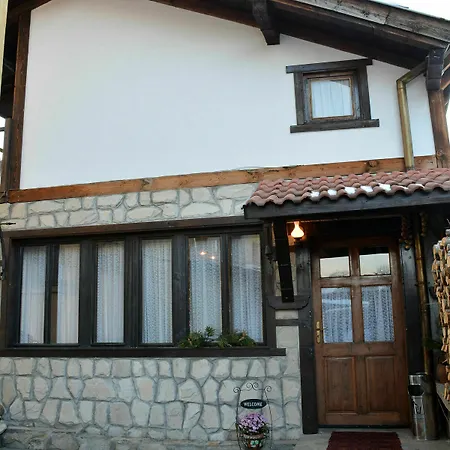 Trenchova 게스트하우스 반스코