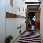 Trenchova Konukevi