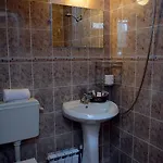 Trenchova Konukevi