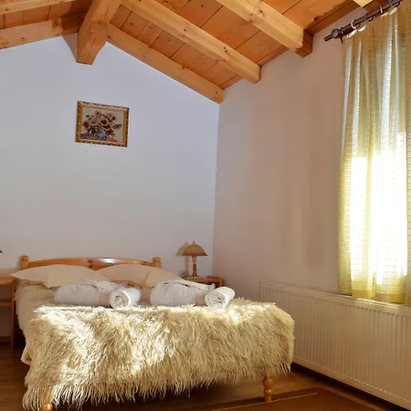 Trenchova 3*