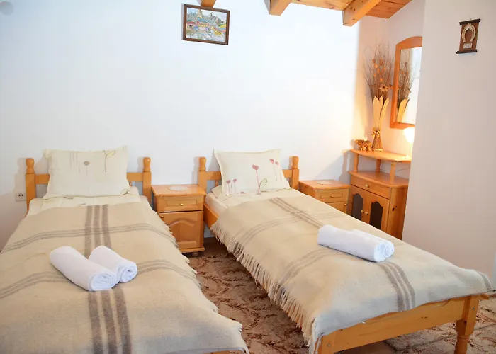 тренчова къща 3*