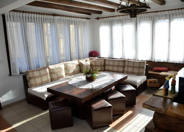 тренчова къща Къща за гости