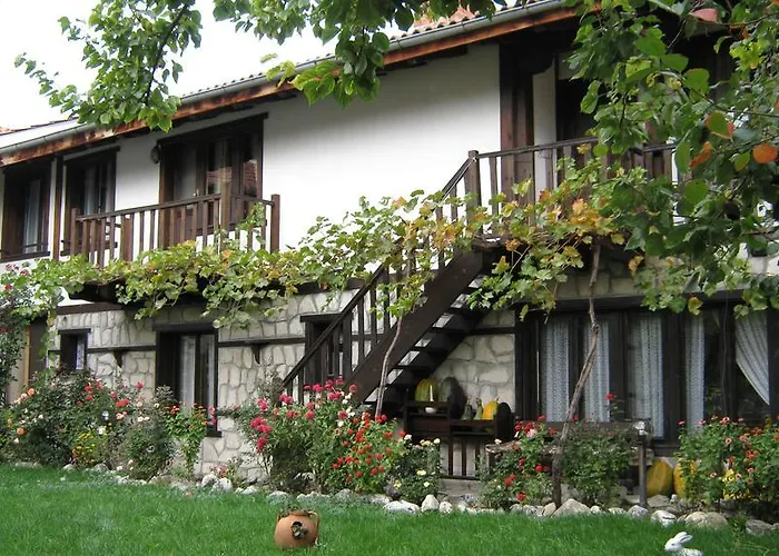 Къща за гости тренчова къща 3*